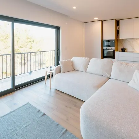 Agos - Luxury Ocean View شقة *